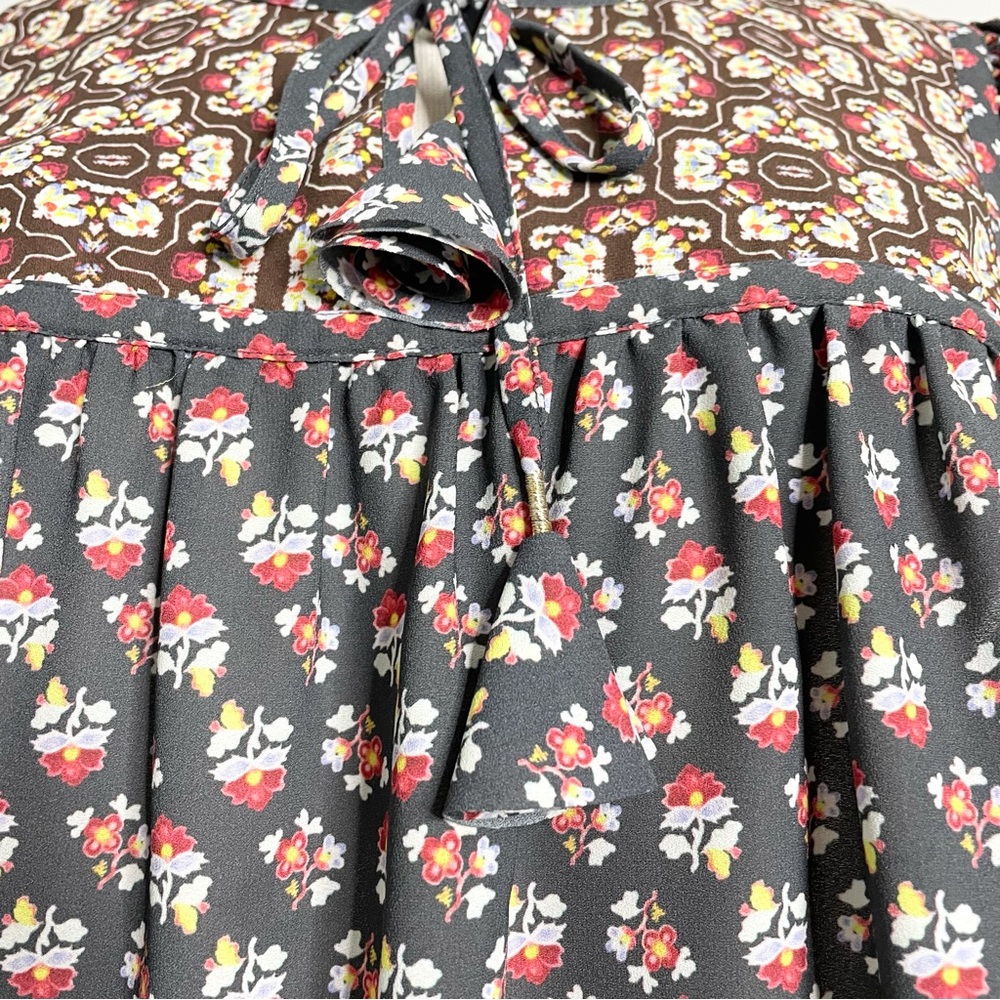 NYDJ Short Sleeve Tie Neck Floral Print Blouse - Picture 7 of 10